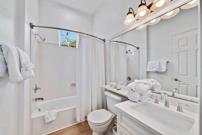 Building Photo - 9343 Marigot Promenade