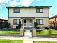 Building Photo - 10784 Pine St