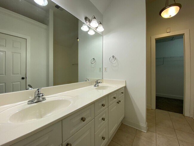 Building Photo - Home for rent in Hoover!!! View with 48 Hours Notice!