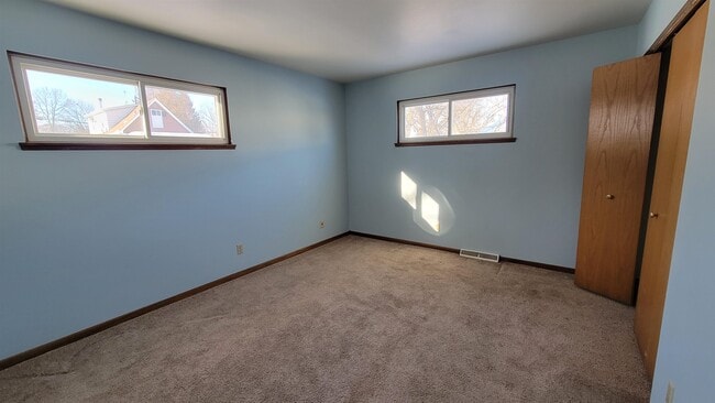 Building Photo - 4015 Claire St