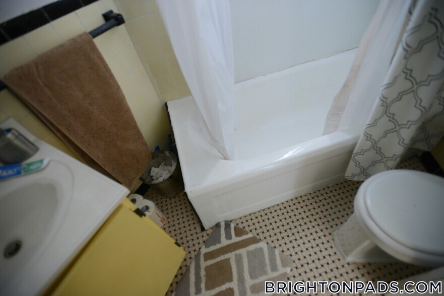 Building Photo - 66 Chiswick Rd