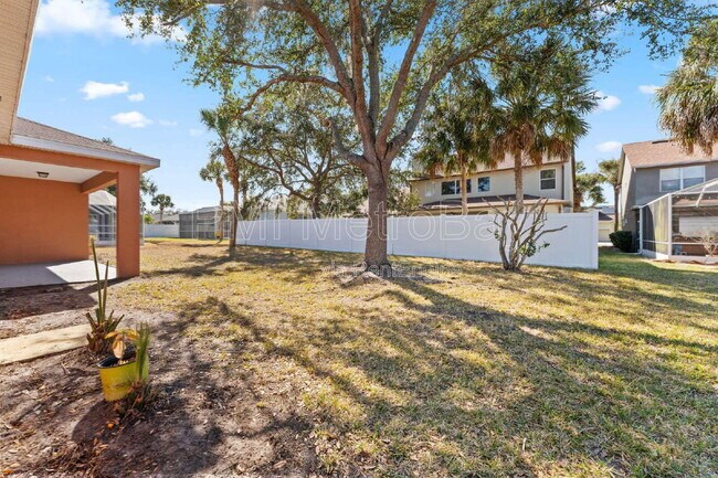 Building Photo - 11709 Holly Creek Dr