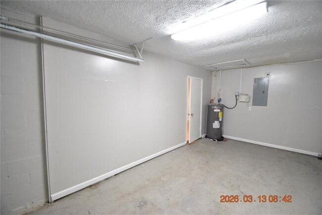 Building Photo - 4711 E Serena Dr