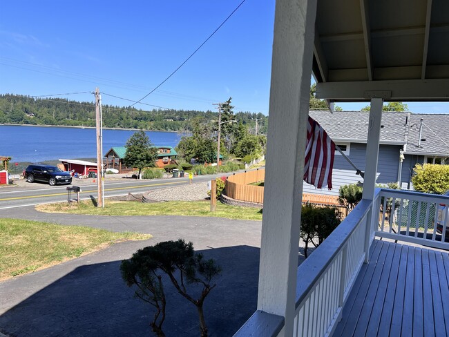 Building Photo - 10216 Steamboat Island Road Northwest