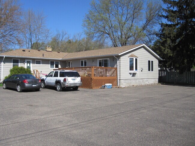 Building Photo - 516 N 8th St