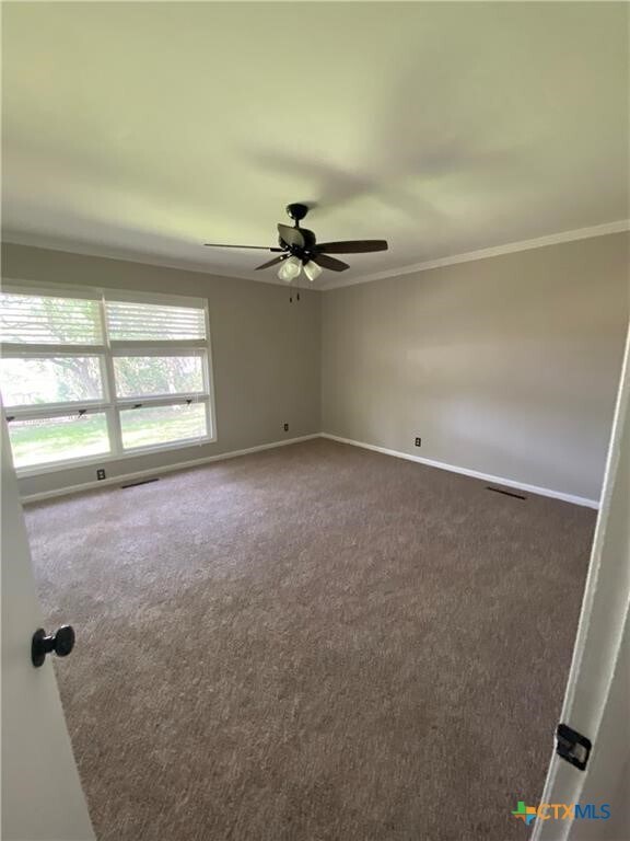Building Photo - 920 Encino Dr
