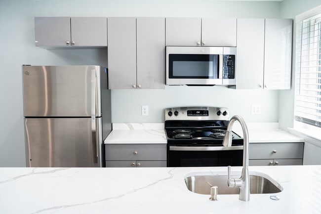 1 Bedroom Kitchen - New Country Club Estates