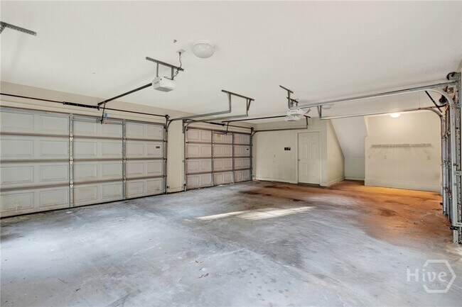 Building Photo - 2 Wakefield Pl