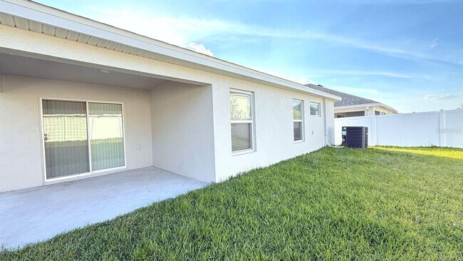 Building Photo - 1551 Eucalyptus Wy