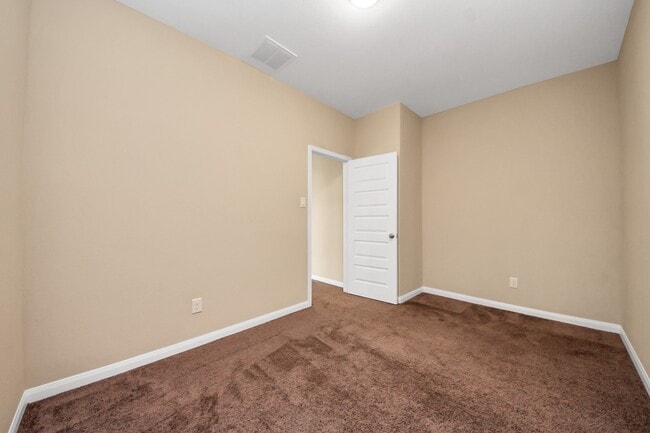 Building Photo - 27419 Canyon Reach Dr