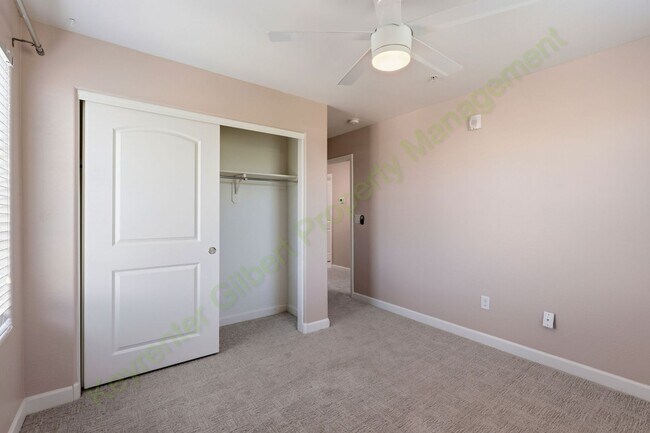 Building Photo - 240 W Juniper Ave