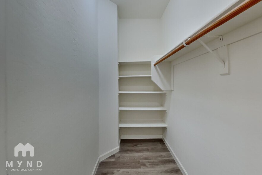 Building Photo - 41201 N Yorktown Trail