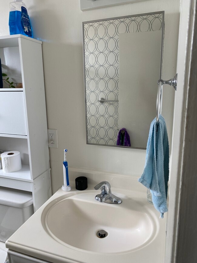 Building Photo - 2308 Clark Ln