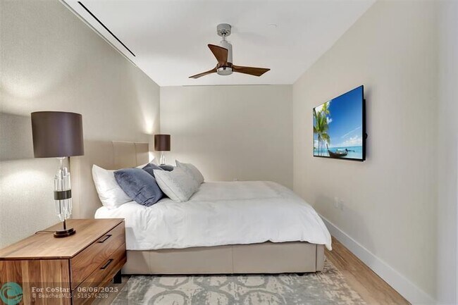 Building Photo - 525 N Fort Lauderdale Beach Blvd