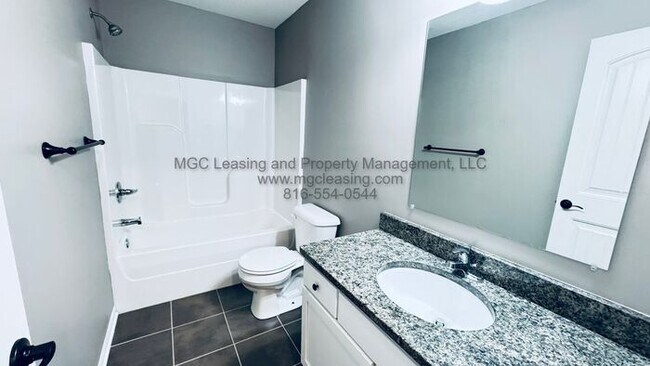 Building Photo - Special Offer at Baltimore Townhomes - One Month Free Rent!