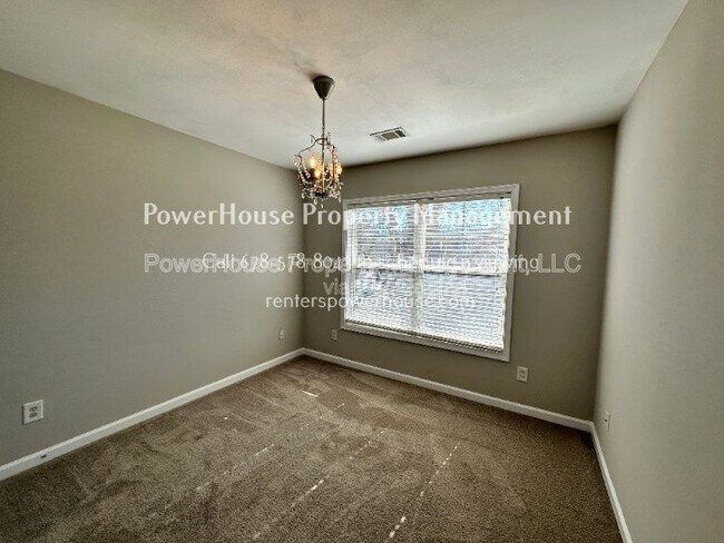 Building Photo - 2403 Walnut Tree Ln