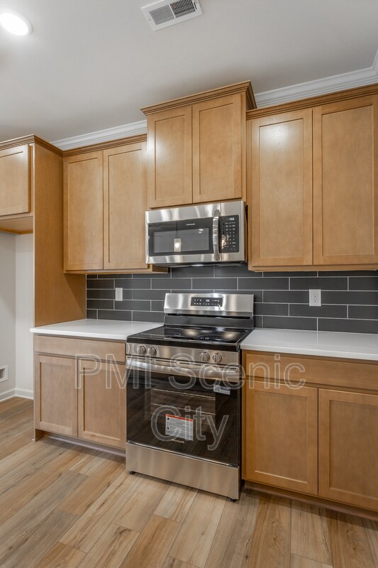 Building Photo - 9437 Cavalier Wy