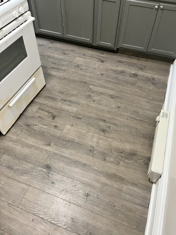 Building Photo - 1403 5th Ave