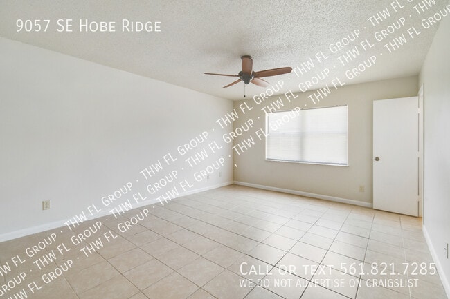 Building Photo - 9057 SE Hobe Ridge Ave