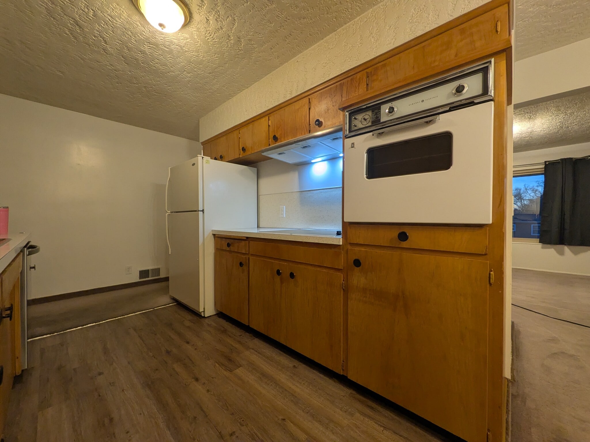 Building Photo - 1206 E 22nd St