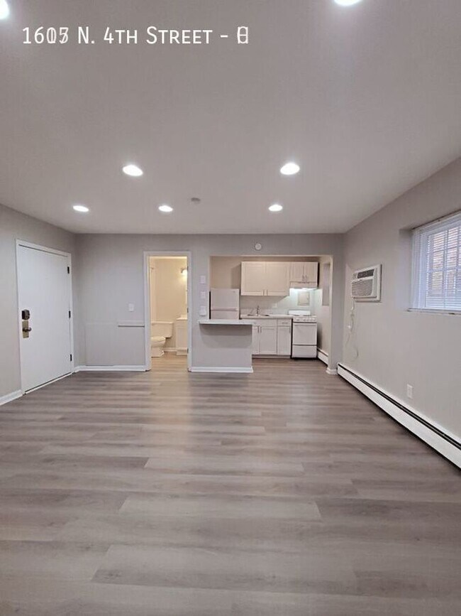 Building Photo - 1615 N 4th St