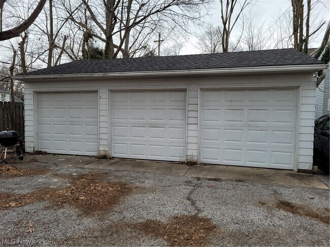 Building Photo - 18223 Winslow Rd