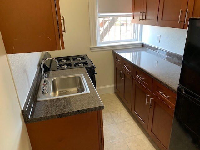 Building Photo - 1111 Boylston St