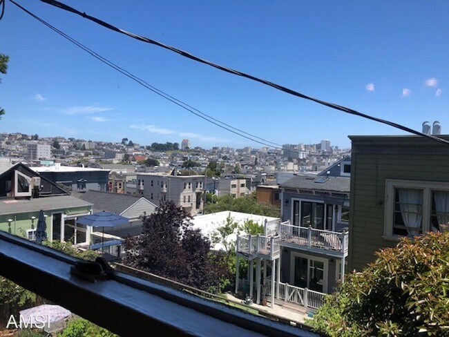 Building Photo - 2 br, 1 bath House - 14 Leona Terrace