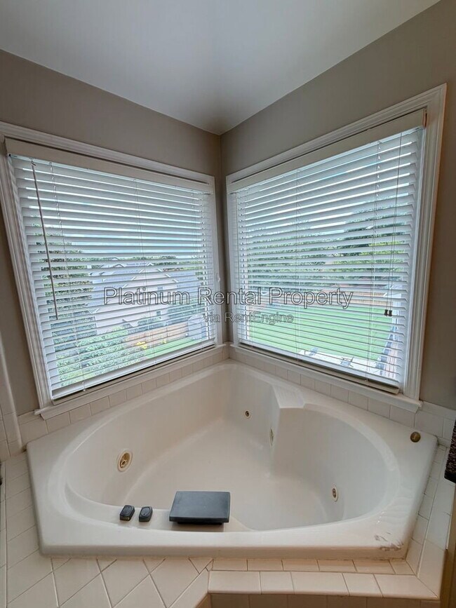 Building Photo - 2620 Gentry Walk Ct