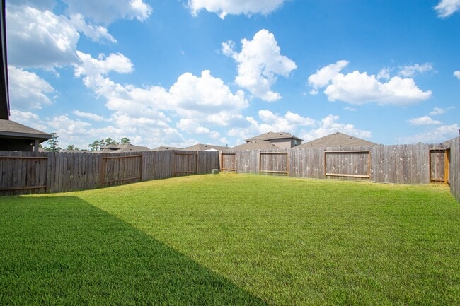 Building Photo - 5419 Wyndham Rdg Ln