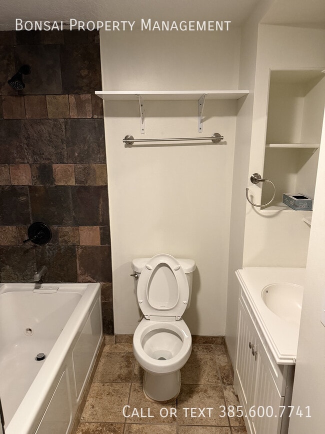 Building Photo - 1189 S 200 E