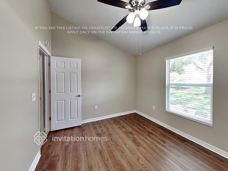Building Photo - 6425 Barberry Ct