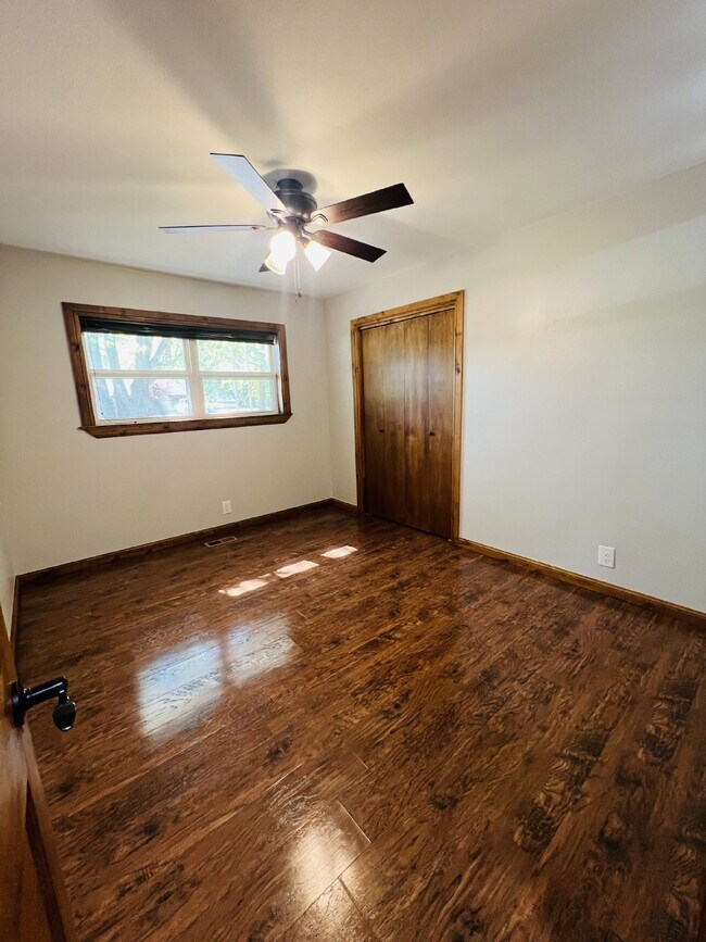Building Photo - Beautiful 3 bedroom home in Chisolm School District!