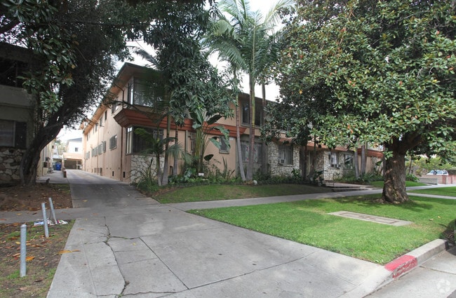 Building Photo - 1745 N Winona Blvd