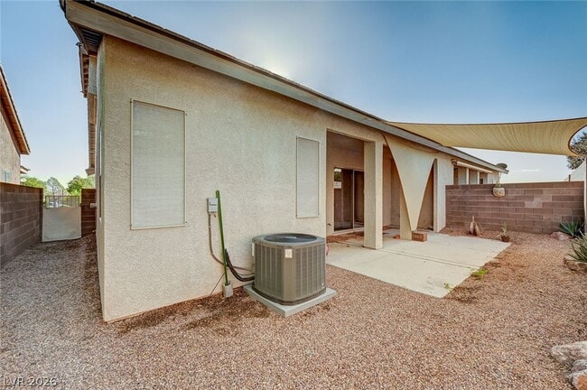 Building Photo - 9197 Grey Pebble Ct
