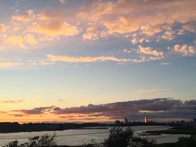 Building Photo - 166 Quincy Shore Dr