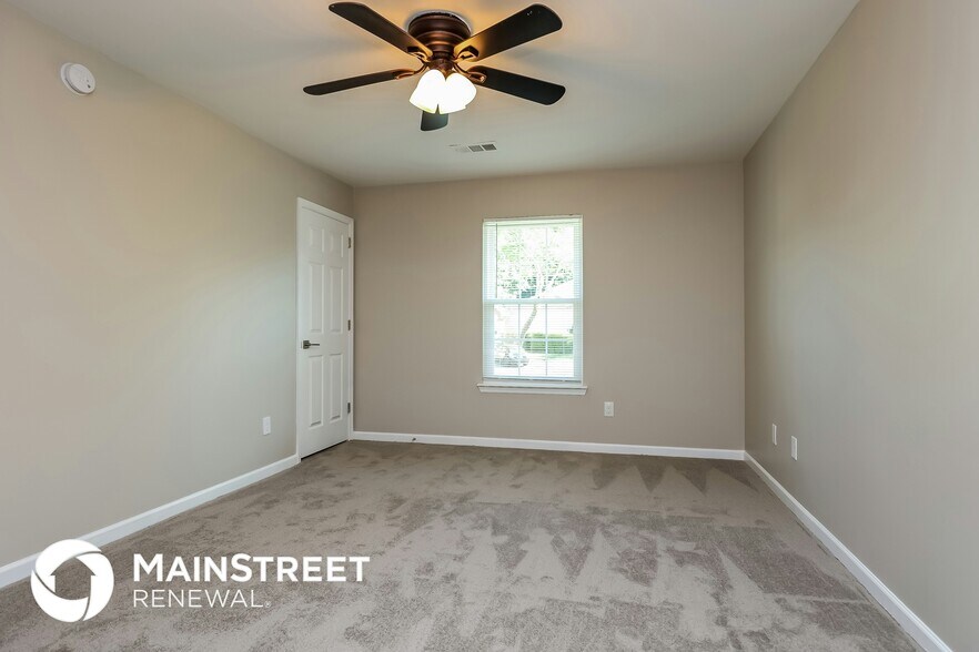 Building Photo - 3900 Glasgow Ct
