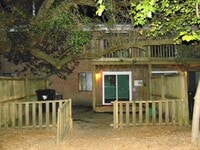 Building Photo - Updated 2-Bedroom Townhome Across from Sum...