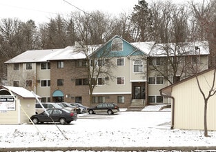 Building Photo - 1280 Westminster St