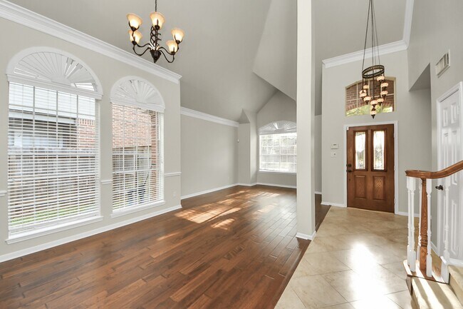 Building Photo - 4418 Ringrose Dr