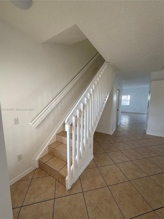 Building Photo - 2244 SE 26th Ln