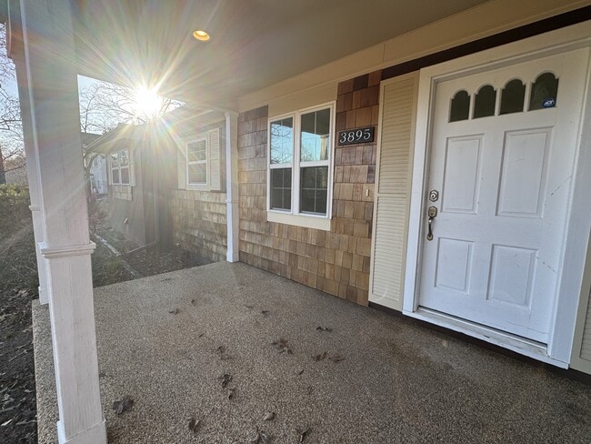 Building Photo - 3895 Azalean Dr