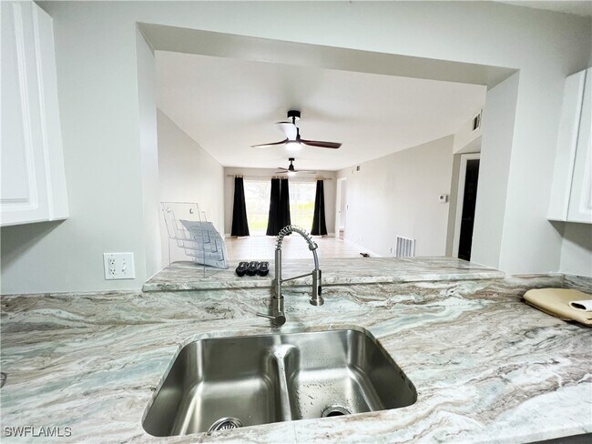 Building Photo - 1302 Derbyshire Ct