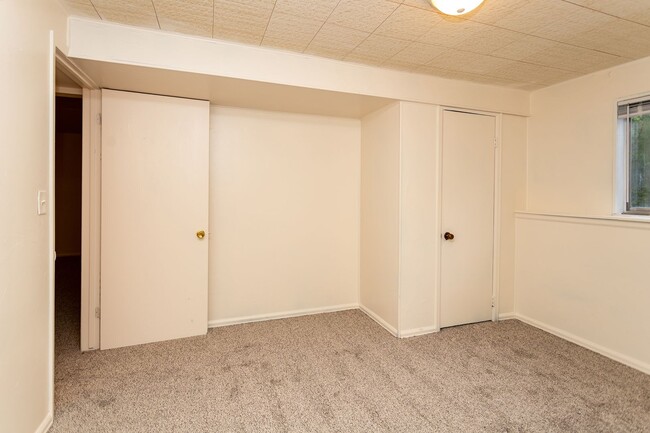 Building Photo - Stunning Ranch Style Home in East Colorado Springs!