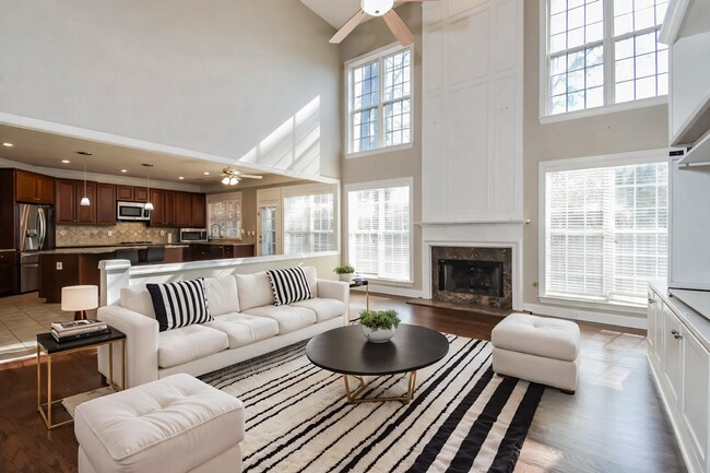 Building Photo - 5BR / 5BA Executive Home in Devonshire Court | 3,600 Sq Ft | Walk to Park and Pool