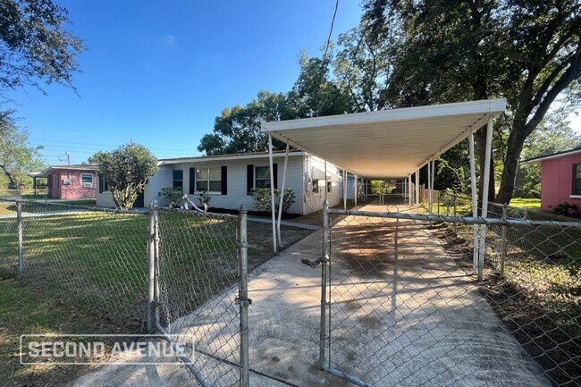 Building Photo - 4205 Connie St