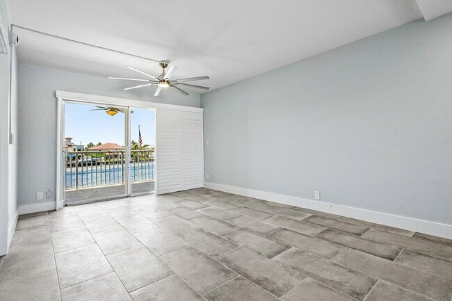 Building Photo - 629 SE 19th Ave