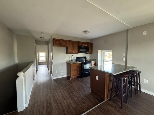 Building Photo - 4929 N 6th St