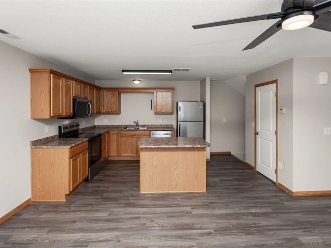 Building Photo - Townhouse for Rent!