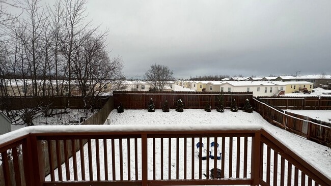 Building Photo - Single Family House off Turpin! 3 Bed/2 Ba...